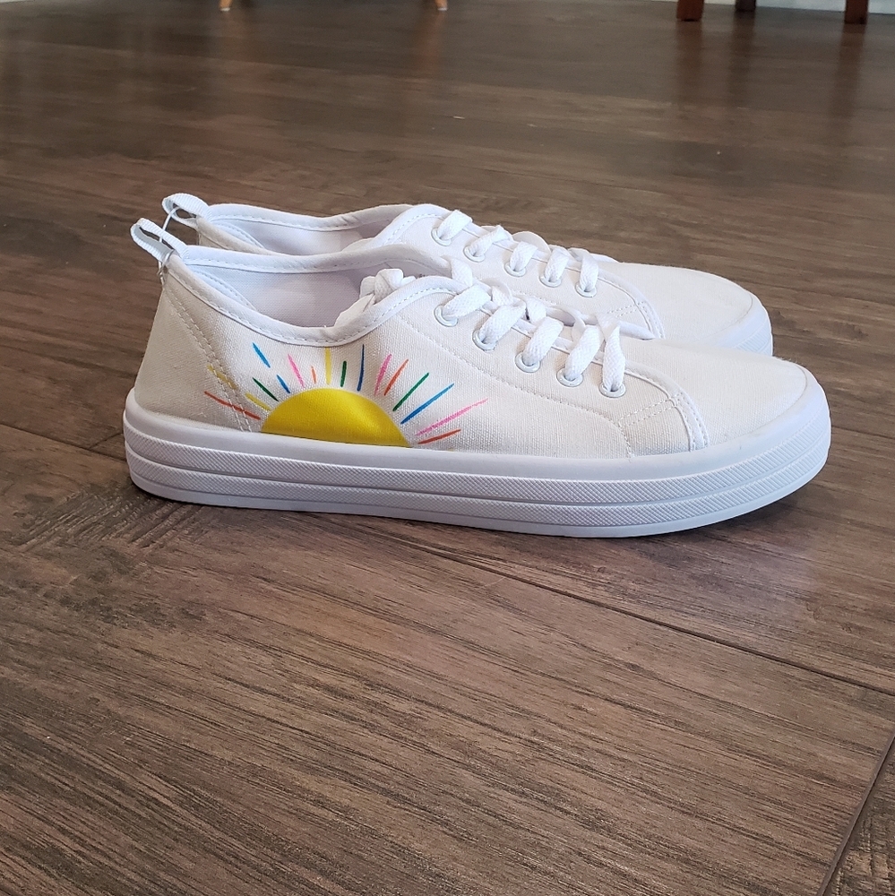 Sole Mates Rainbow Sunshine White Canvas Tennis Shoes Size 9